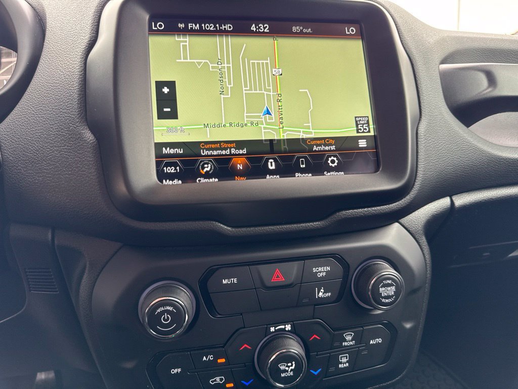 Used 2023 Jeep Renegade Altitude AWD/4WD image 29