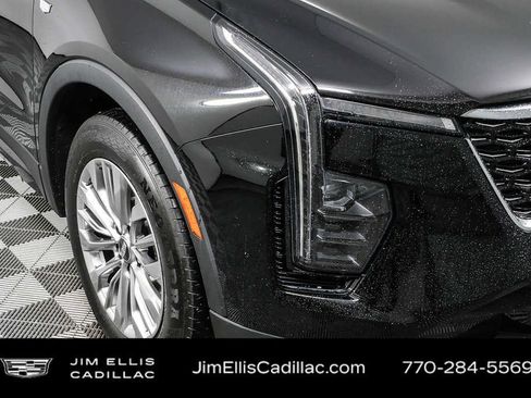 Used 2024 Cadillac XT4 Premium Luxury AWD/4WD image 35