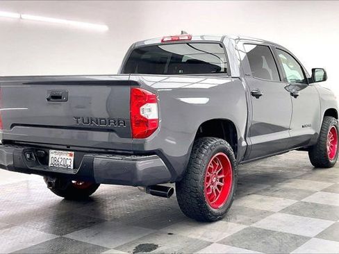 Used 2021 Toyota Tundra Limited w/ Limited Premium Package AWD/4WD image 13