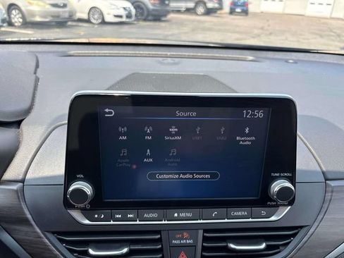 Used 2024 Nissan Altima 2.5 SV FWD image 28
