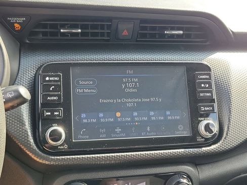 Used 2021 Nissan Kicks SV FWD image 10