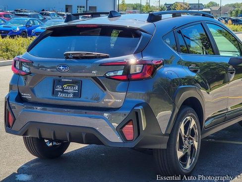 New 2025 Subaru Crosstrek 2.5i Limited w/ Crosstrek Mirror Package image 6