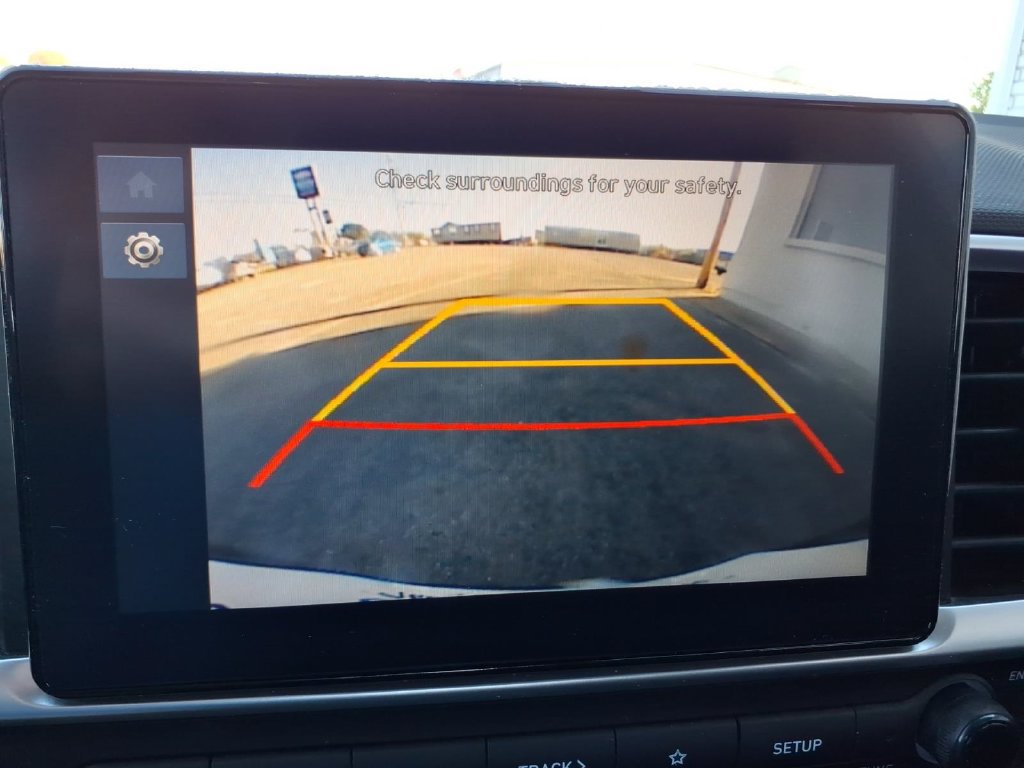 Used 2025 Hyundai Venue SEL FWD image 30