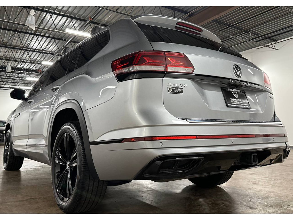 Used 2023 Volkswagen Atlas SEL R-Line AWD/4WD image 17