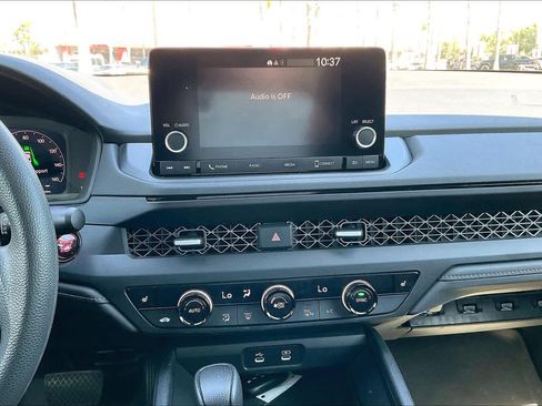 Used 2023 Honda Accord EX image 32