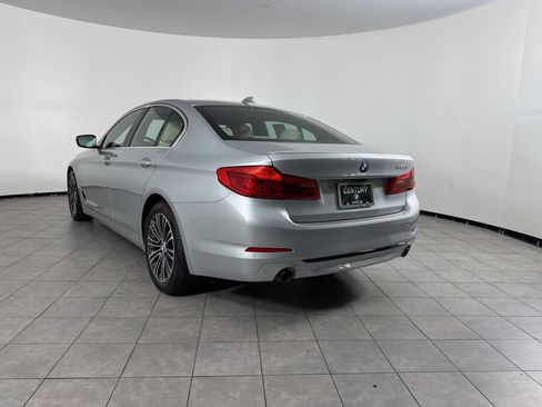 Used 2019 BMW 530i w/ Convenience Package RWD image 3