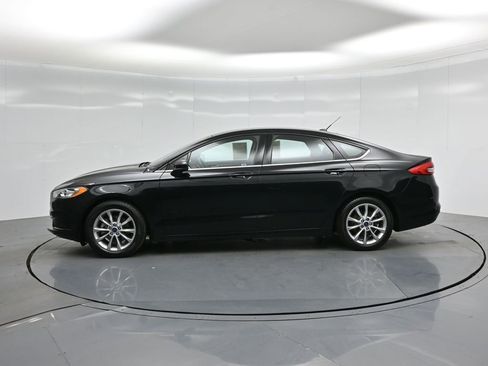 Certified 2017 Ford Fusion SE image 27