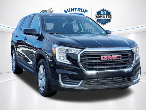 Used 2024 GMC Terrain SLE FWD image 2