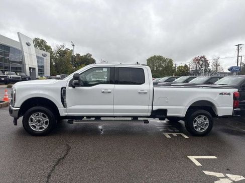 New 2026 Ford F350 XLT w/ XLT Premium Package AWD/4WD image 2
