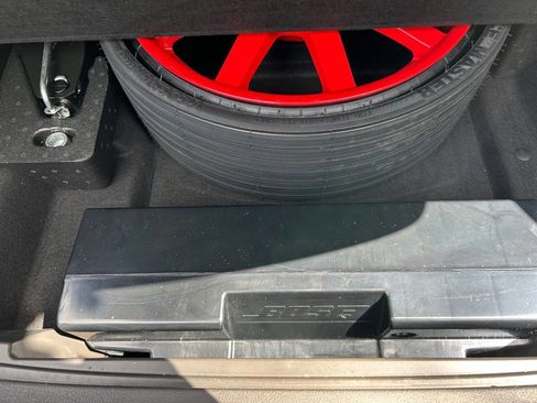 Used 2017 Porsche Macan Turbo image 36