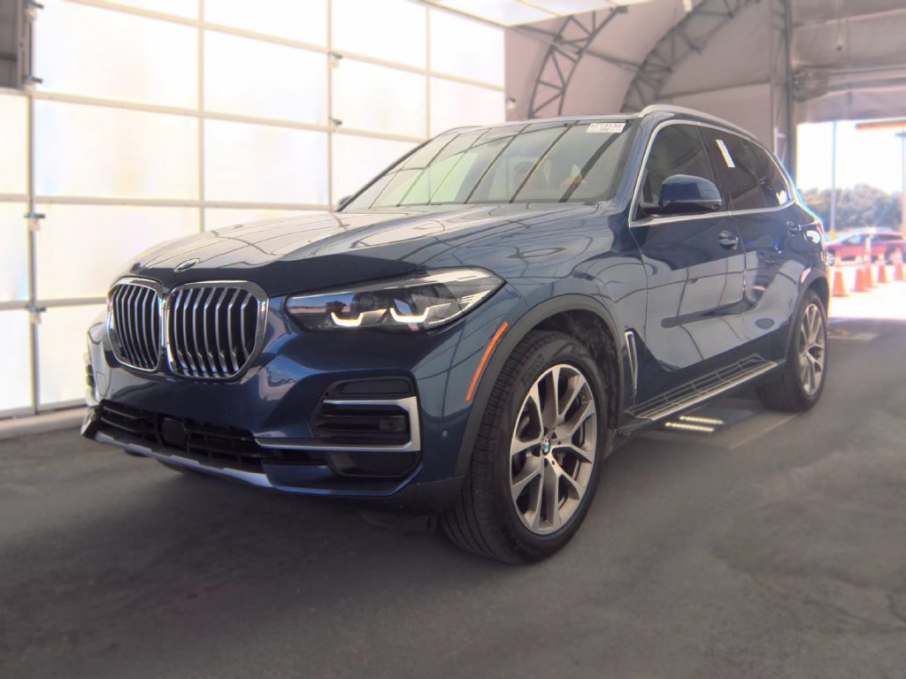 Used 2022 BMW X5 xDrive40i AWD/4WD image 1