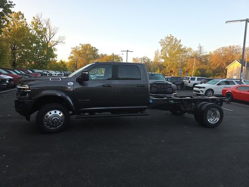 New 2026 RAM 5500 Laramie image 19