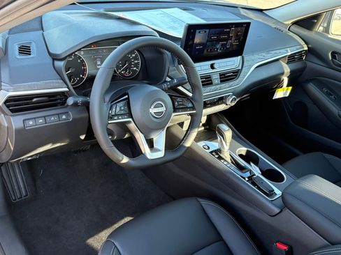 New 2026 Nissan Altima 2.5 SV FWD image 13