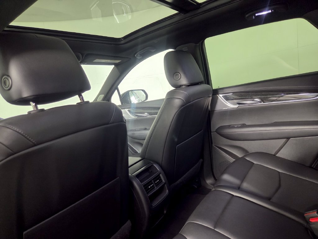 Used 2021 Cadillac XT5 Premium Luxury w/ LPO, Floor Liner Package AWD/4WD image 23
