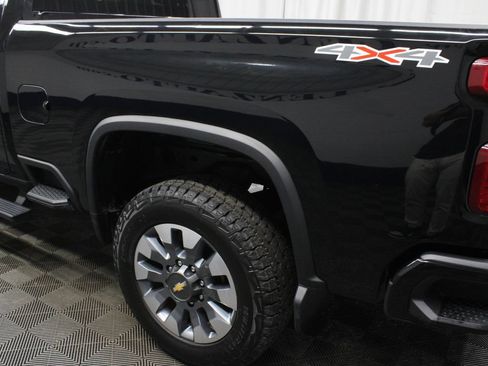 Used 2024 Chevrolet Silverado 2500 Custom AWD/4WD image 40