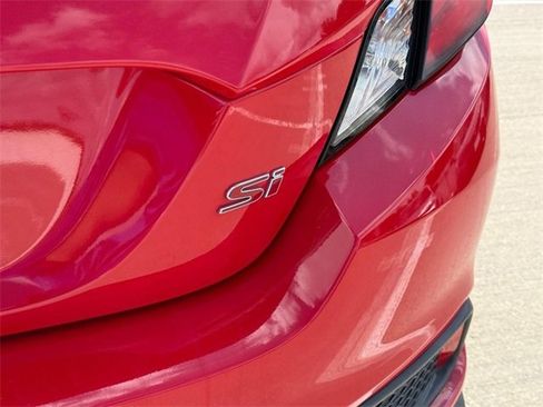 Used 2018 Honda Civic Si image 6
