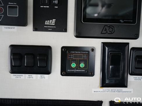 Used 2018 Mercedes-Benz Sprinter 2500 image 50