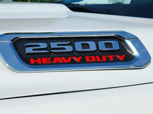 Used 2024 RAM 2500 Big Horn AWD/4WD image 9