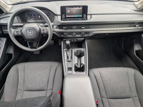Used 2025 Honda Accord SE image 4