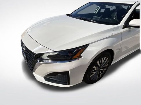 Used 2023 Nissan Altima 2.5 SV image 21