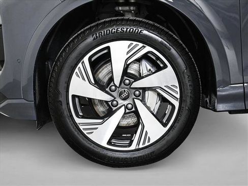 Certified 2025 Audi Q6 e-tron Premium Plus w/ Premium Plus image 25