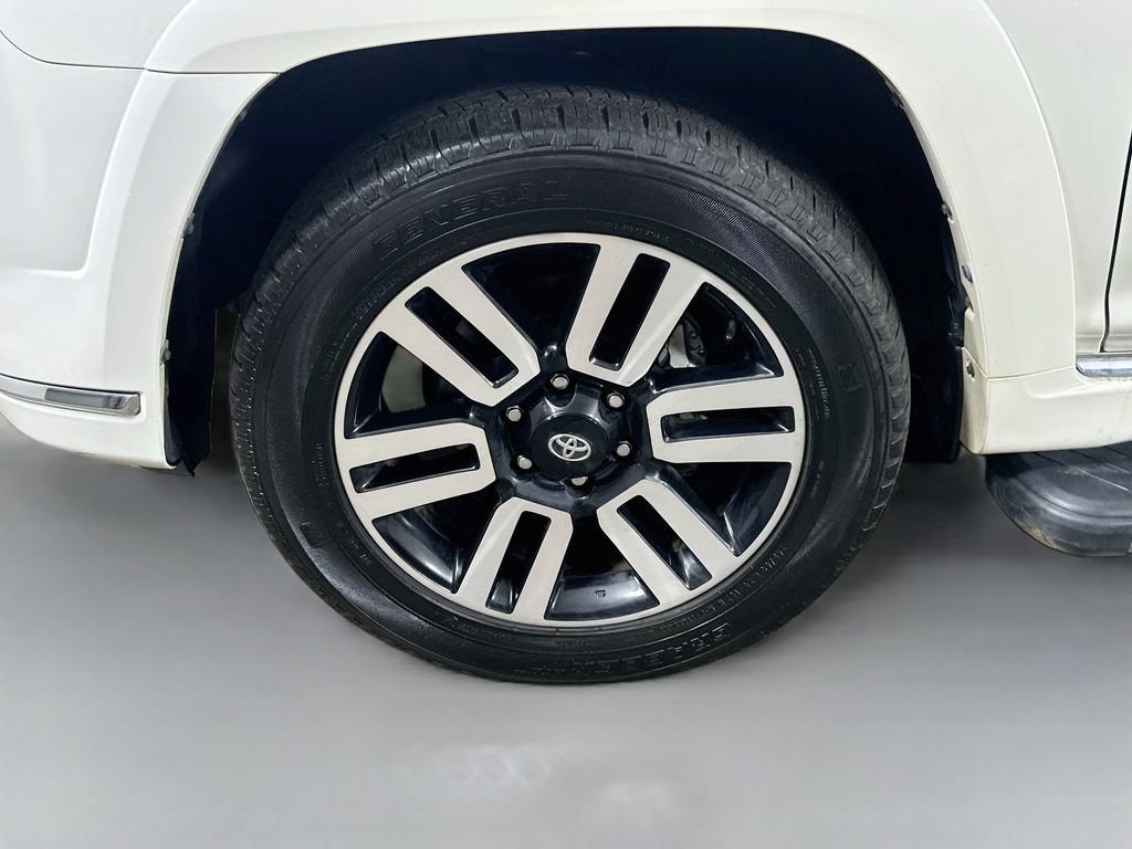 Used 2022 Toyota 4Runner Limited AWD/4WD image 8