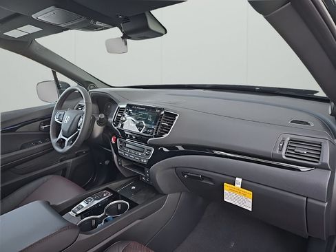 New 2026 Honda Ridgeline Black Edition image 19