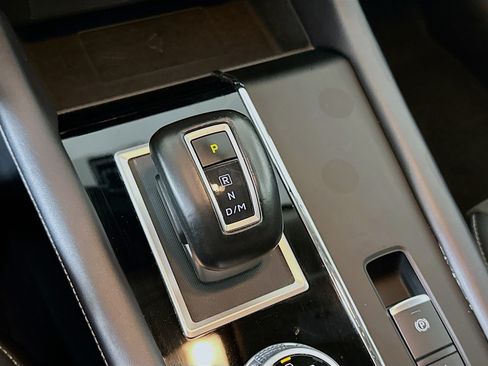 Used 2024 Mitsubishi Outlander SE image 24