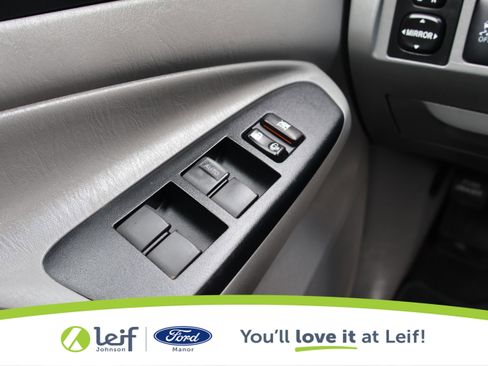 Used 2014 Toyota Tacoma PreRunner w/ SR5 Package image 15