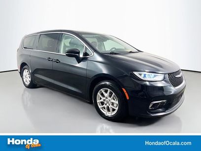 Used 2023 Chrysler Pacifica Touring-L