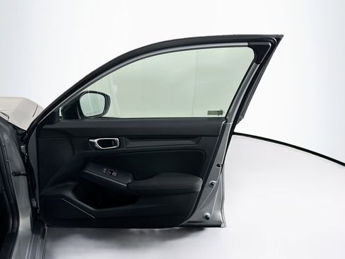 Used 2025 Honda Civic Sport image 28