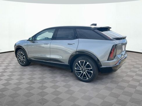 New 2025 Cadillac Optiq Sport 2 w/ LPO, Floor Liner Package AWD/4WD image 4