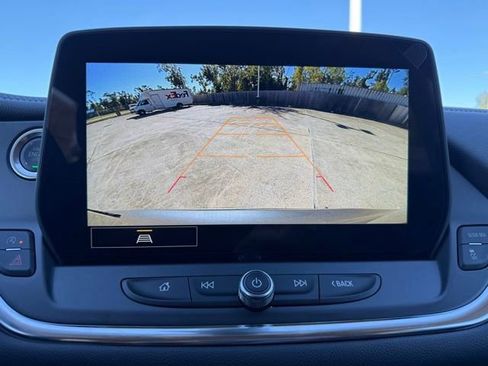 New 2025 Chevrolet Blazer LT w/ Convenience Package image 24