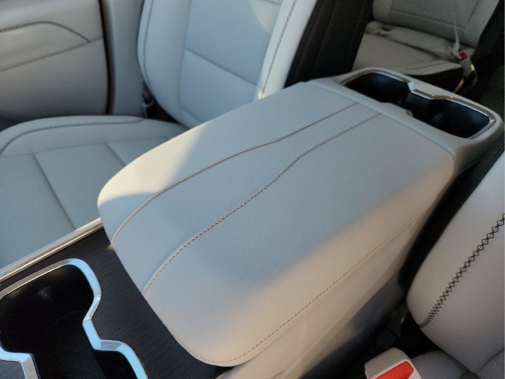 Used 2024 GMC Acadia Denali w/ LPO, Floor Liner Package FWD image 22