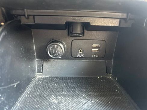 Used 2016 Subaru Outback 2.5i Limited AWD/4WD image 24