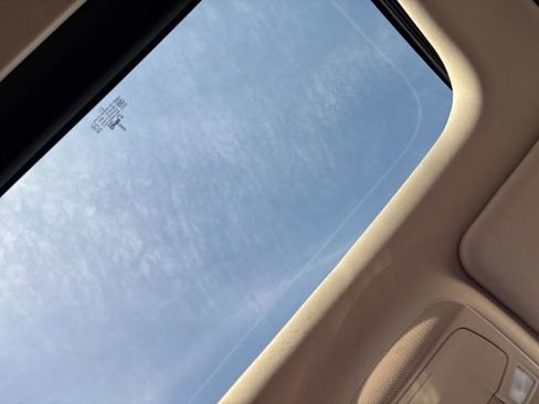 Used 2019 Lincoln MKC Reserve image 33