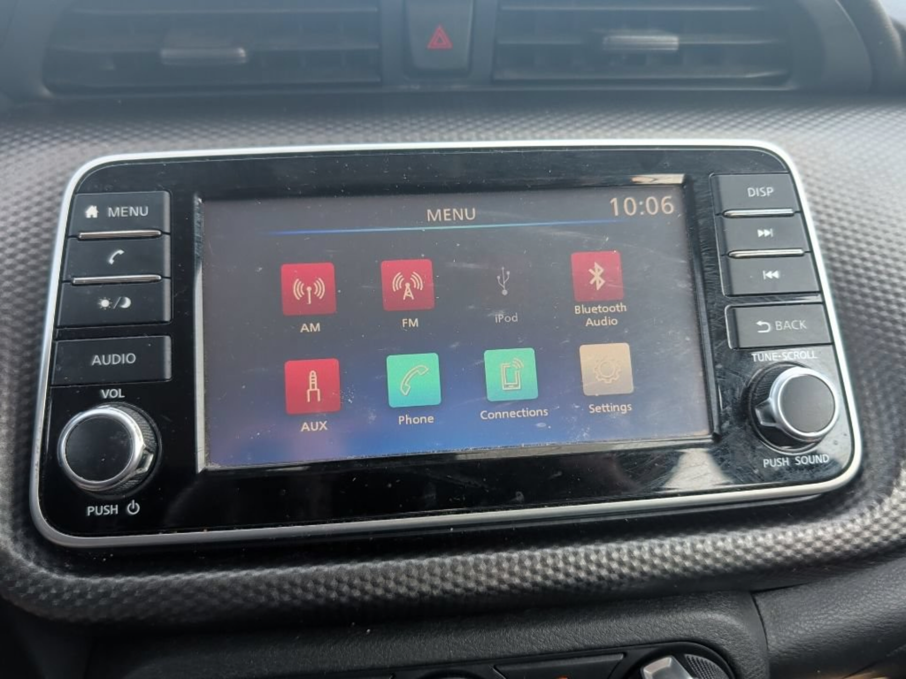 Used 2020 Nissan Kicks S FWD image 17