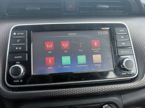Used 2020 Nissan Kicks S FWD image 17