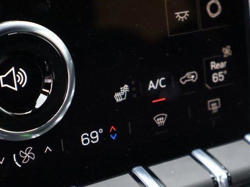 New 2025 GMC Acadia Elevation w/ Elevation Premium Package image 39