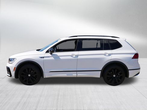 Used 2021 Volkswagen Tiguan SE R-Line AWD/4WD image 4