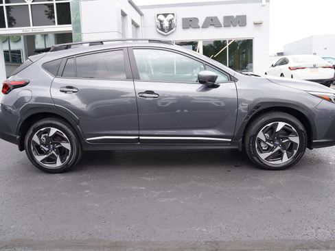 Used 2025 Subaru Crosstrek 2.5i Limited AWD/4WD image 2