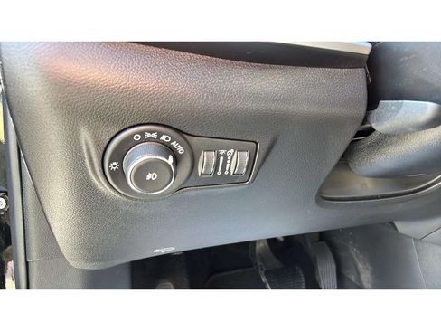 Used 2025 Jeep Compass Limited AWD/4WD image 19