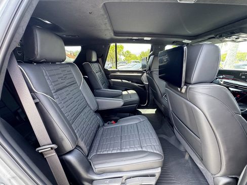 Used 2026 Cadillac Escalade V w/ LPO, ONYX Package AWD/4WD image 14