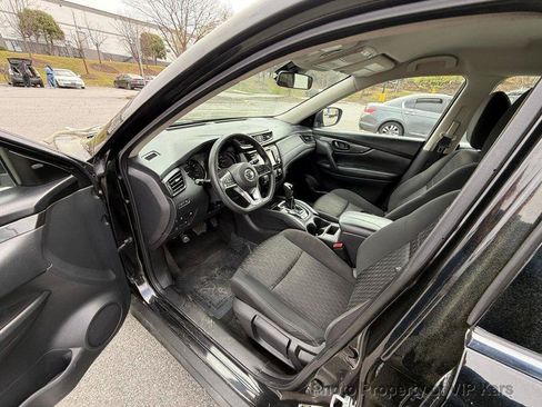 Used 2020 Nissan Rogue S AWD/4WD image 9