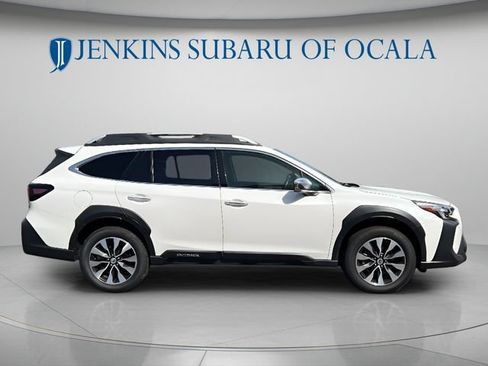 Used 2024 Subaru Outback Touring XT AWD/4WD image 2