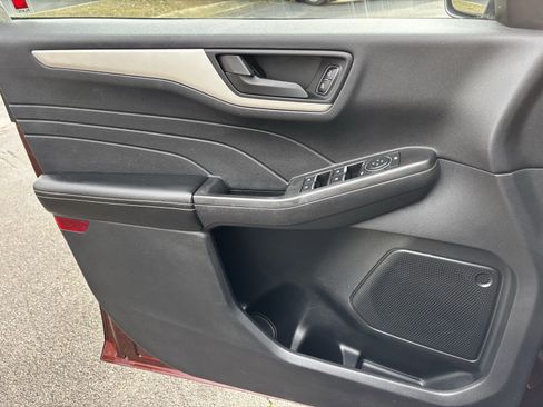 Used 2021 Ford Escape S image 15