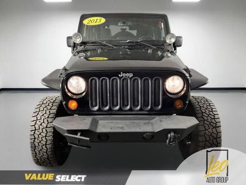 Used 2013 Jeep Wrangler Sahara w/ Dual Top Group AWD/4WD image 2