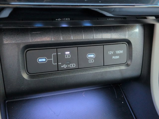 Used 2026 Hyundai Tucson Limited AWD/4WD image 23