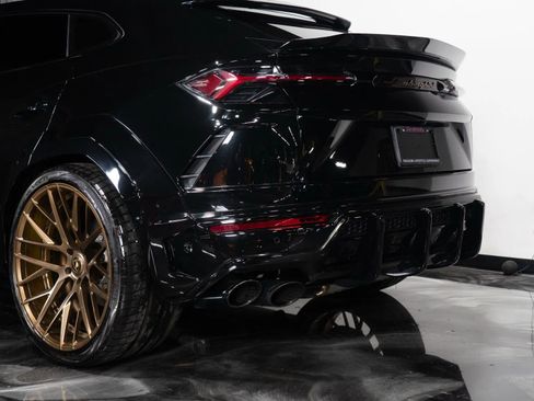 Used 2020 Lamborghini Urus image 12