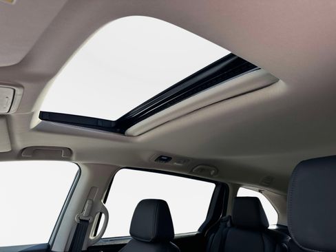 Used 2025 Honda Odyssey EX-L image 21